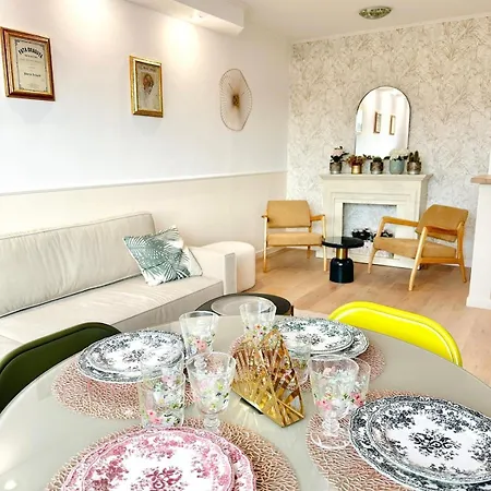 Διαμέρισμα Serendipity I Elegant At Sala Palatului