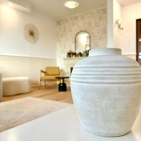 Διαμέρισμα Serendipity I Elegant At Sala Palatului *