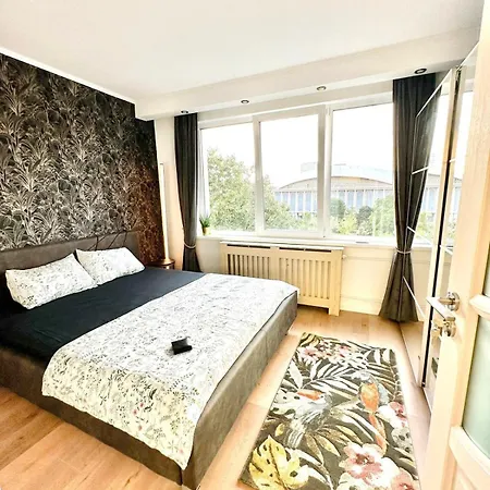 Апартаменты Serendipity I Elegant At Sala Palatului Бухарест