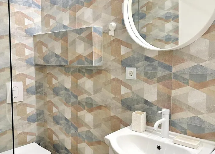 Serendipity I Elegant At Sala Palatului Bukurešť