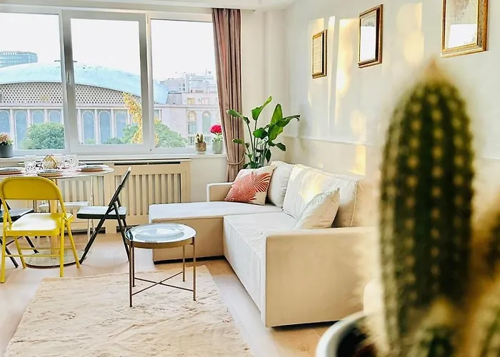 Serendipity I Elegant At Sala Palatului * Bukarest