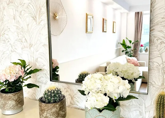 Serendipity I Elegant At Sala Palatului * Bukarest